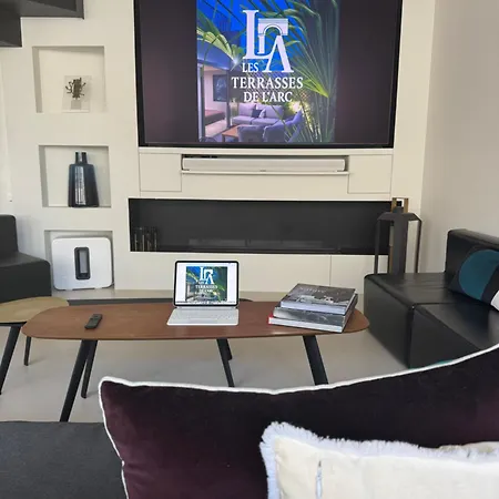 Les Terrasses De L Arc