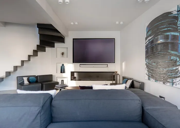 Les Terrasses De L Arc * Paris