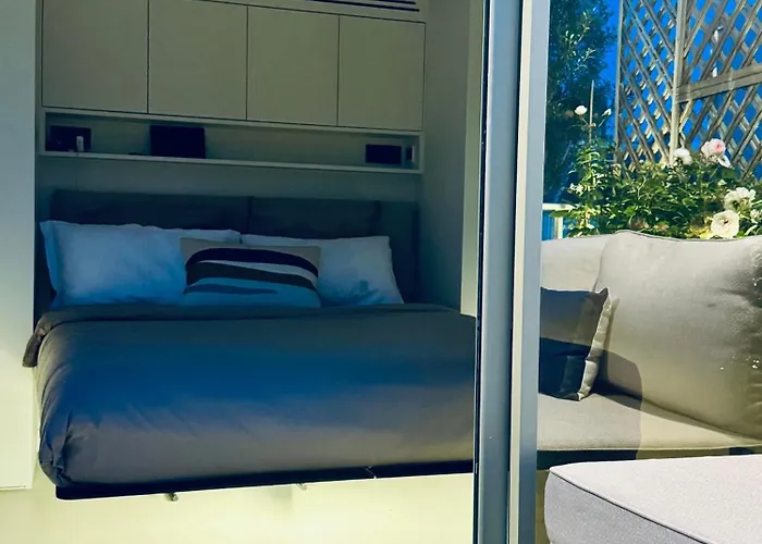 Les Terrasses De L Arc Apartment