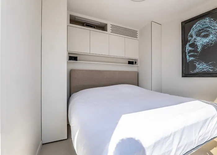 Les Terrasses De L Arc